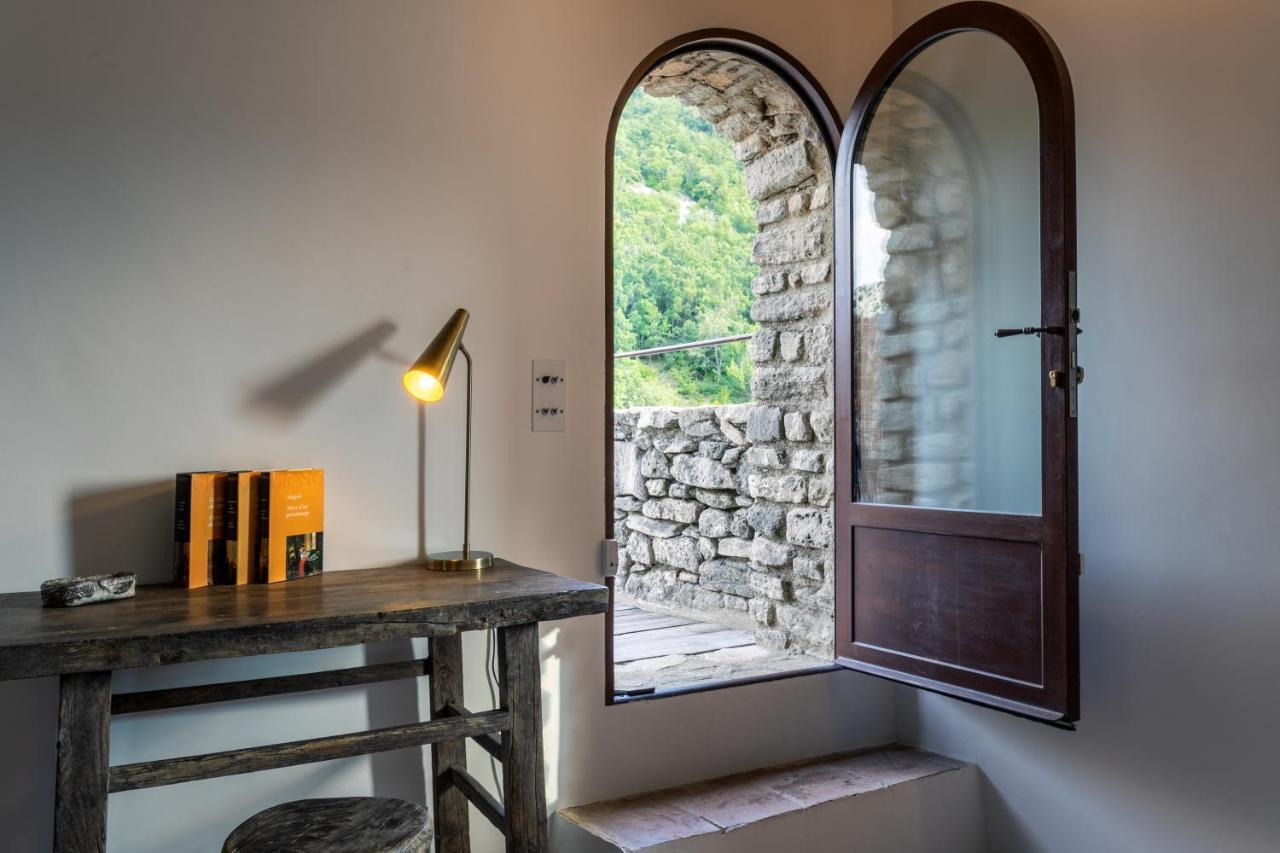 Le Domaine Du Castellas Sivergues Exteriér fotografie