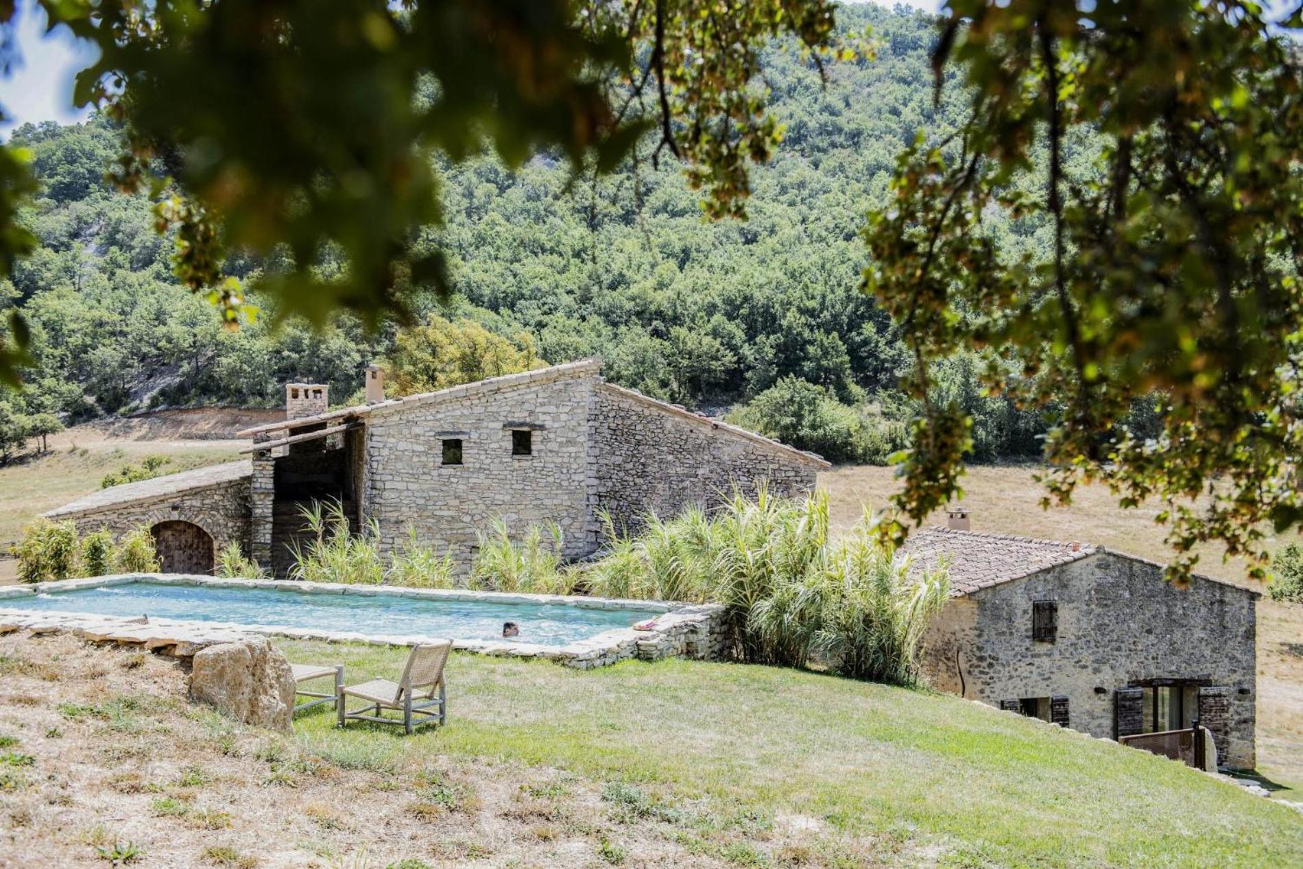 Le Domaine Du Castellas Sivergues Exteriér fotografie