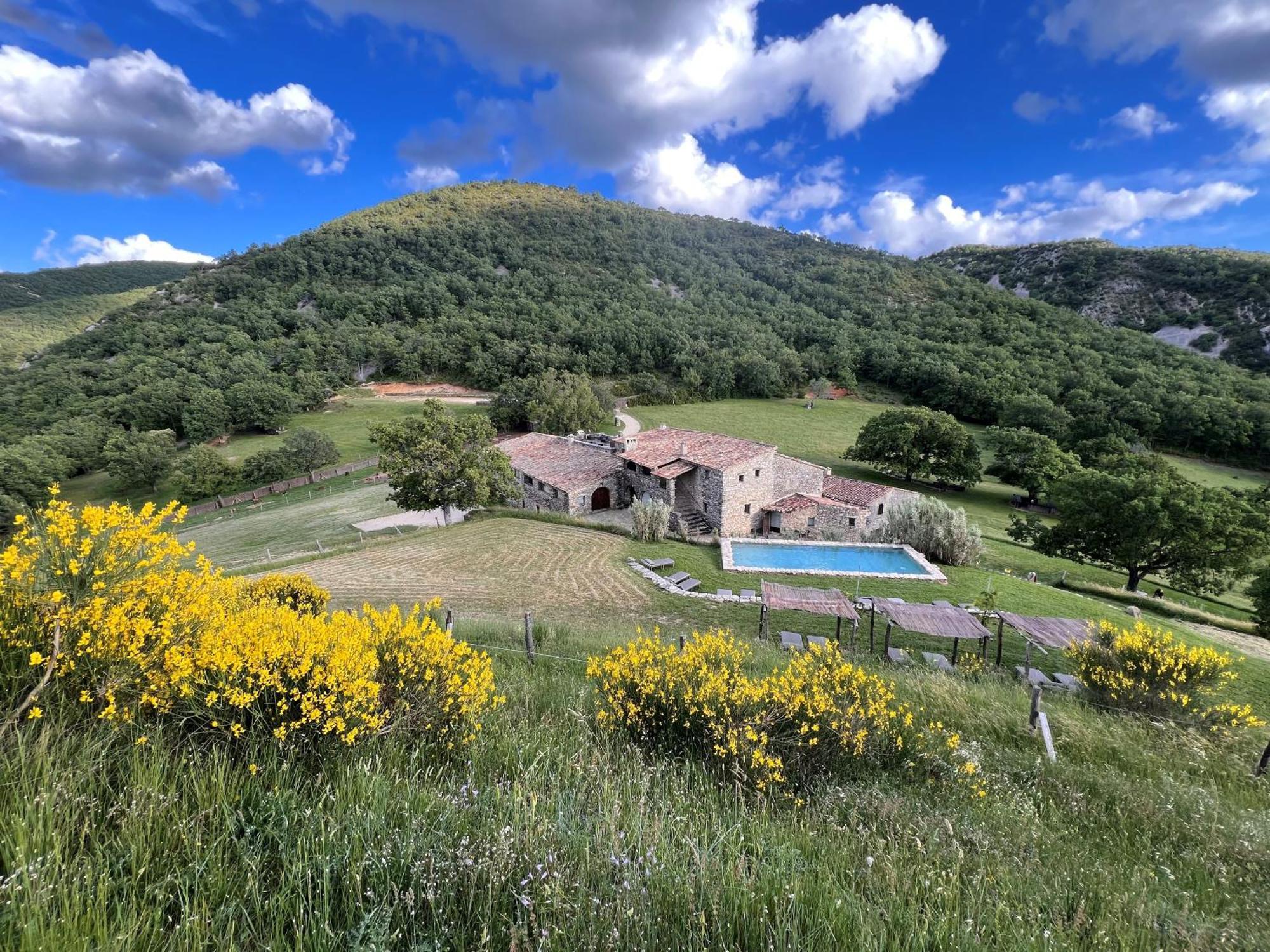 Le Domaine Du Castellas Sivergues Exteriér fotografie
