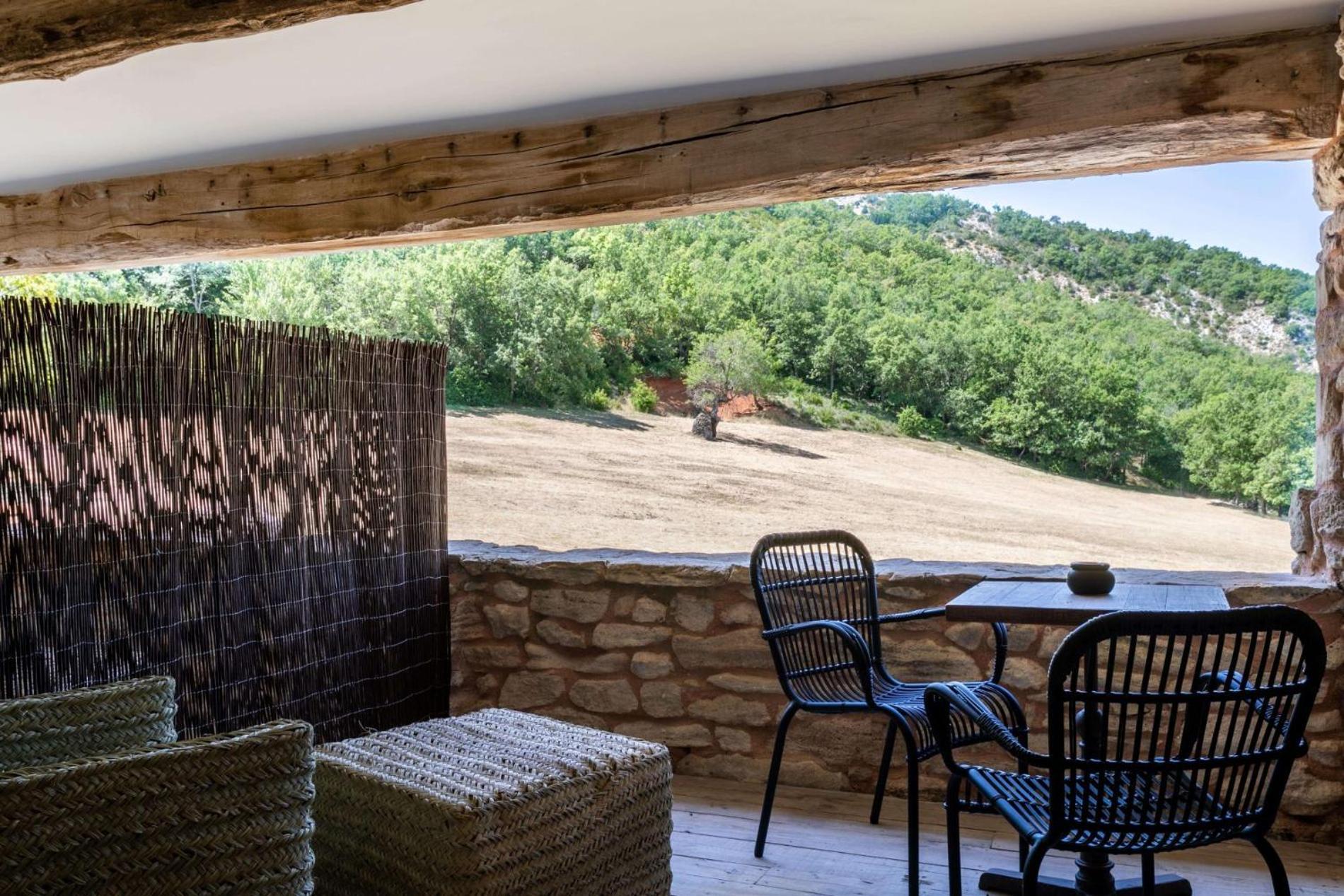 Le Domaine Du Castellas Sivergues Exteriér fotografie