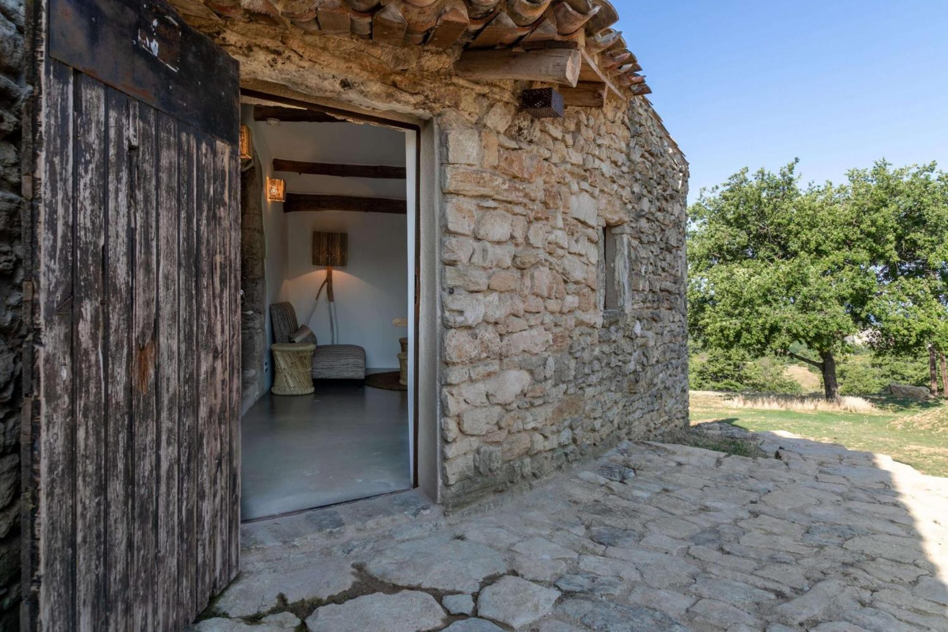 Le Domaine Du Castellas Sivergues Exteriér fotografie